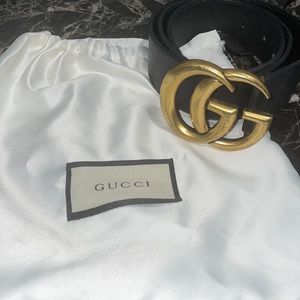Authentic Leather Gucci belt with double G Buckle